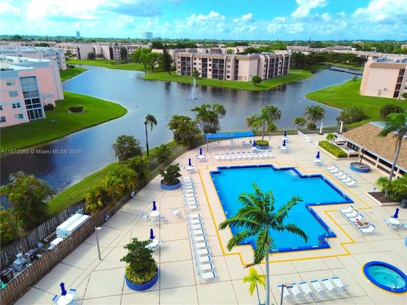10467 Sunrise Lakes Blvd 410, Sunrise FL 33322