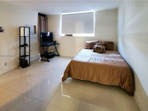 2821 Somerset Dr 209, Lauderdale Lakes FL 33311
