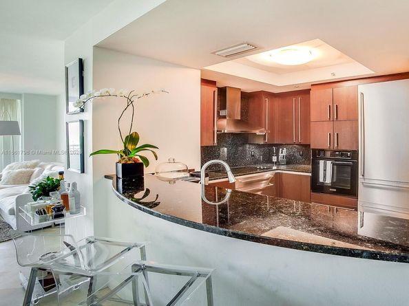 3400 SW 27th Ave 1005, Miami FL 33133