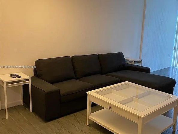 17570 Atlantic Blvd 105, Sunny Isles Beach FL 33160