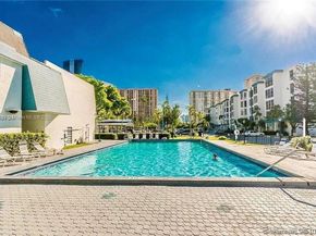 17570 Atlantic Blvd 105, Sunny Isles Beach FL 33160