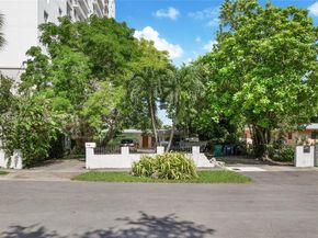 10875 SW 7th Ter, Sweetwater FL 33174