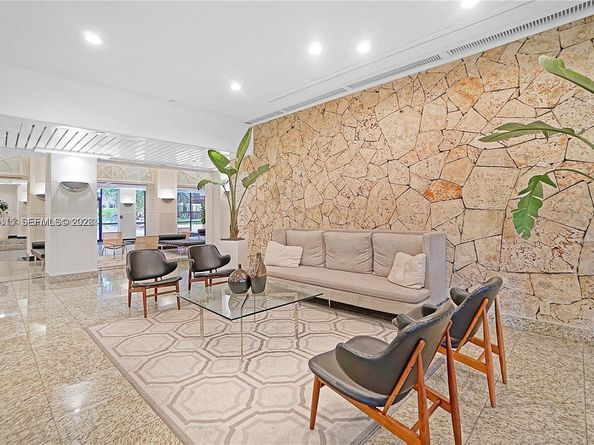 780 NE 69th St 2201, Miami FL 33138