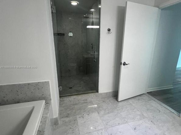 244 Biscayne Blvd 608, Miami FL 33132