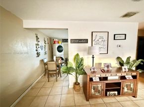 2306 Simms St, Hollywood FL 33020