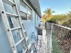 2306 Simms St, Hollywood FL 33020