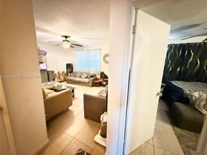 2306 Simms St, Hollywood FL 33020