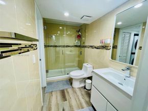 9520 SW 8th St 123, Miami FL 33174