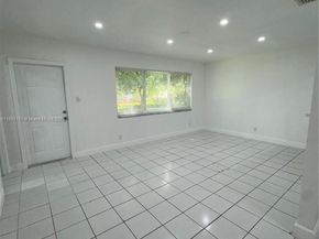 7260 NW 16th St, Plantation FL 33313