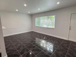 7260 NW 16th St, Plantation FL 33313