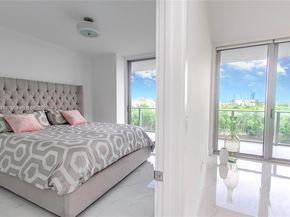 16385 Biscayne Blvd 719, North Miami Beach FL 33160