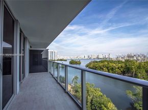 16385 Biscayne Blvd 719, North Miami Beach FL 33160