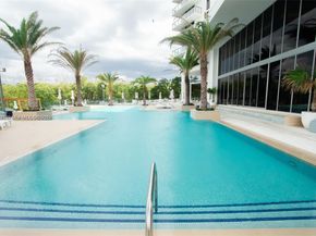 16385 Biscayne Blvd 719, North Miami Beach FL 33160