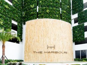 16385 Biscayne Blvd 719, North Miami Beach FL 33160