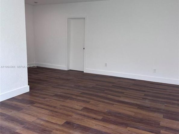 7725 Carlyle Ave 2, Miami Beach FL 33141