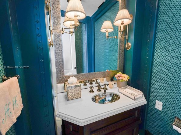5959 Collins Ave 1007, Miami Beach FL 33140
