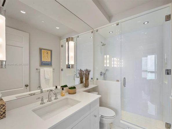 5959 Collins Ave 1007, Miami Beach FL 33140