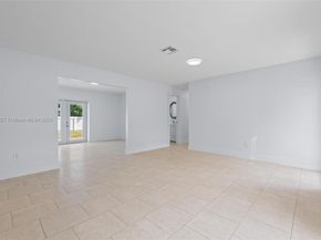 15913 Fairway Heights Blvd, Miami FL 33157