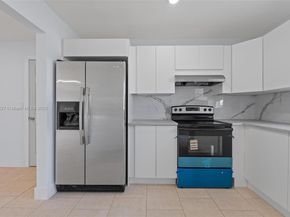 15913 Fairway Heights Blvd, Miami FL 33157