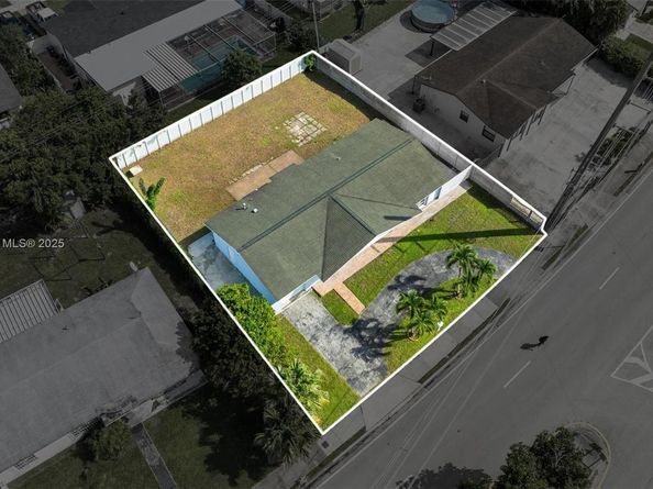 15913 Fairway Heights Blvd, Miami FL 33157