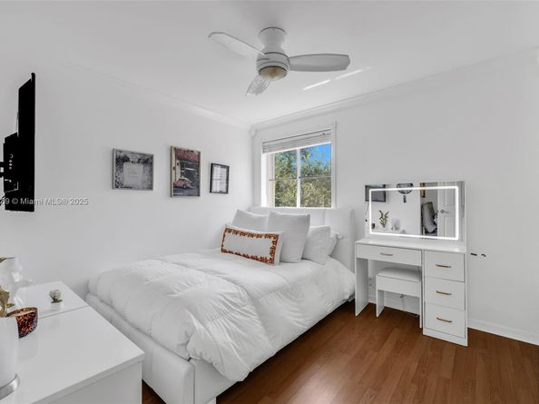 636 Vista Meadows Dr, Weston FL 33327