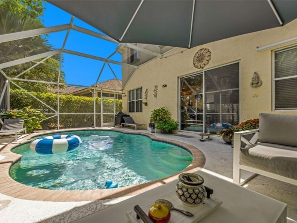 636 Vista Meadows Dr, Weston FL 33327