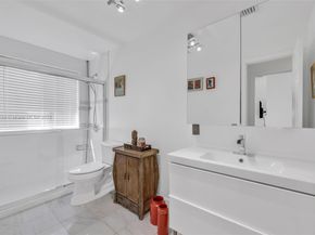 636 Vista Meadows Dr, Weston FL 33327