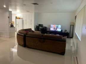 1760 NW 135th St, Miami FL 33167