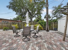 4911 SW 29th Ter, Dania Beach FL 33312