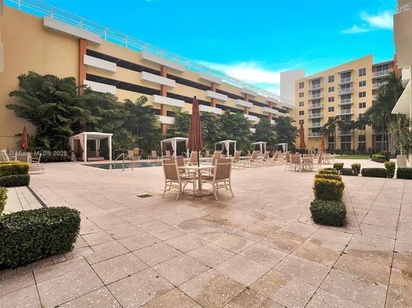 2775 NE 187th St 516, Aventura FL 33180