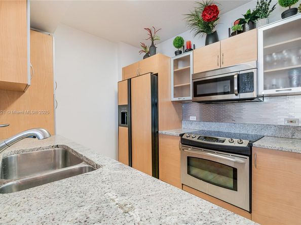 2775 NE 187th St 516, Aventura FL 33180