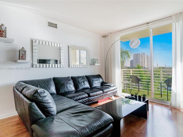 2775 NE 187th St 516, Aventura FL 33180