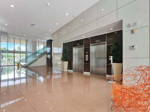 2775 NE 187th St 516, Aventura FL 33180