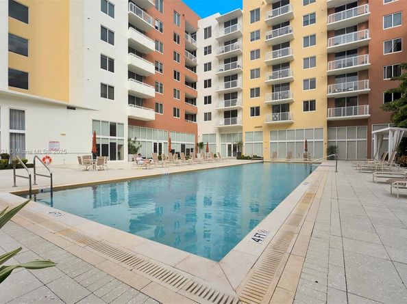 2775 NE 187th St 516, Aventura FL 33180