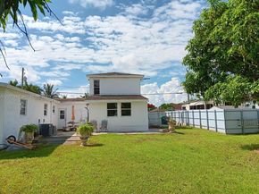 12215 SW 217th St, Miami FL 33170