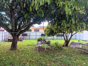12215 SW 217th St, Miami FL 33170