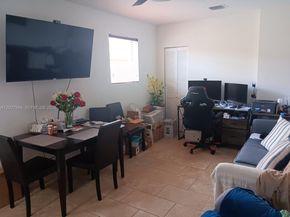 12215 SW 217th St, Miami FL 33170