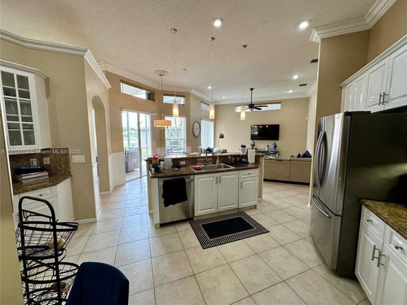 7341 Potomac Falls Ln, Boynton Beach FL 33437