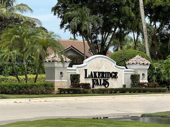 7341 Potomac Falls Ln, Boynton Beach FL 33437