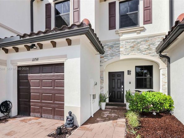 12758 SW 230th St, Miami FL 33170