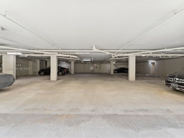 614 Valencia Ave 103, Coral Gables FL 33134