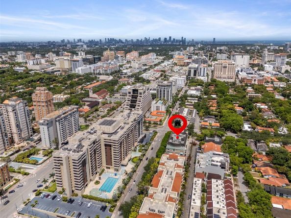 614 Valencia Ave 103, Coral Gables FL 33134
