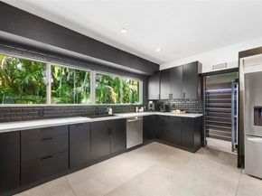 970 S Shore Dr, Miami Beach FL 33141