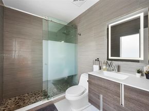 970 S Shore Dr, Miami Beach FL 33141