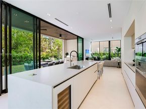 4081 Hardie Ave, Miami FL 33133