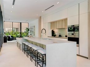 4081 Hardie Ave, Miami FL 33133