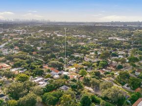 461 Plover Ave, Miami Springs FL 33166