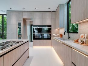 2800 Calusa Street, Miami FL 33133