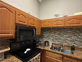 13959 SW 91st Ter 13959, Miami FL 33186