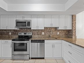 2607 NW 47th Ln 3304, Lauderdale Lakes FL 33313